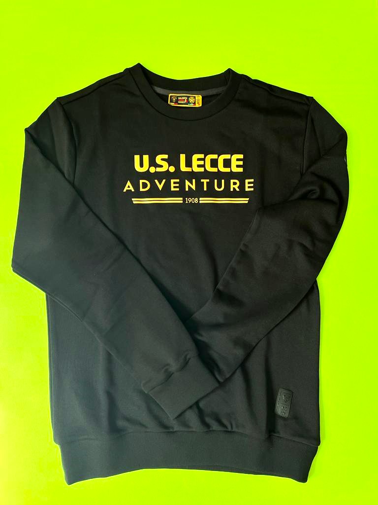 M908 – FELPA NERA PULLOVER GIROCOLLO U.S.LECCE CALCIO ADVENTURE – BAMBINO