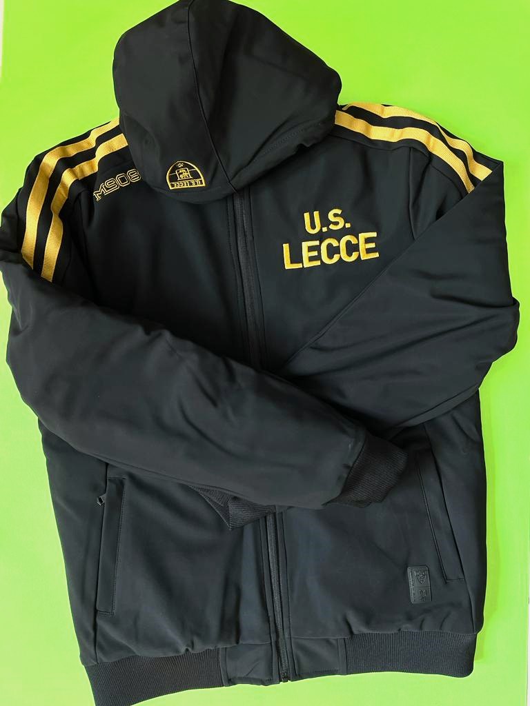 M908 – GIUBBINO PESANTE IMPERMEABILE BOMBER ZIP+CAPPUCCIO RAPPRESENTANZA NERO ADULTO