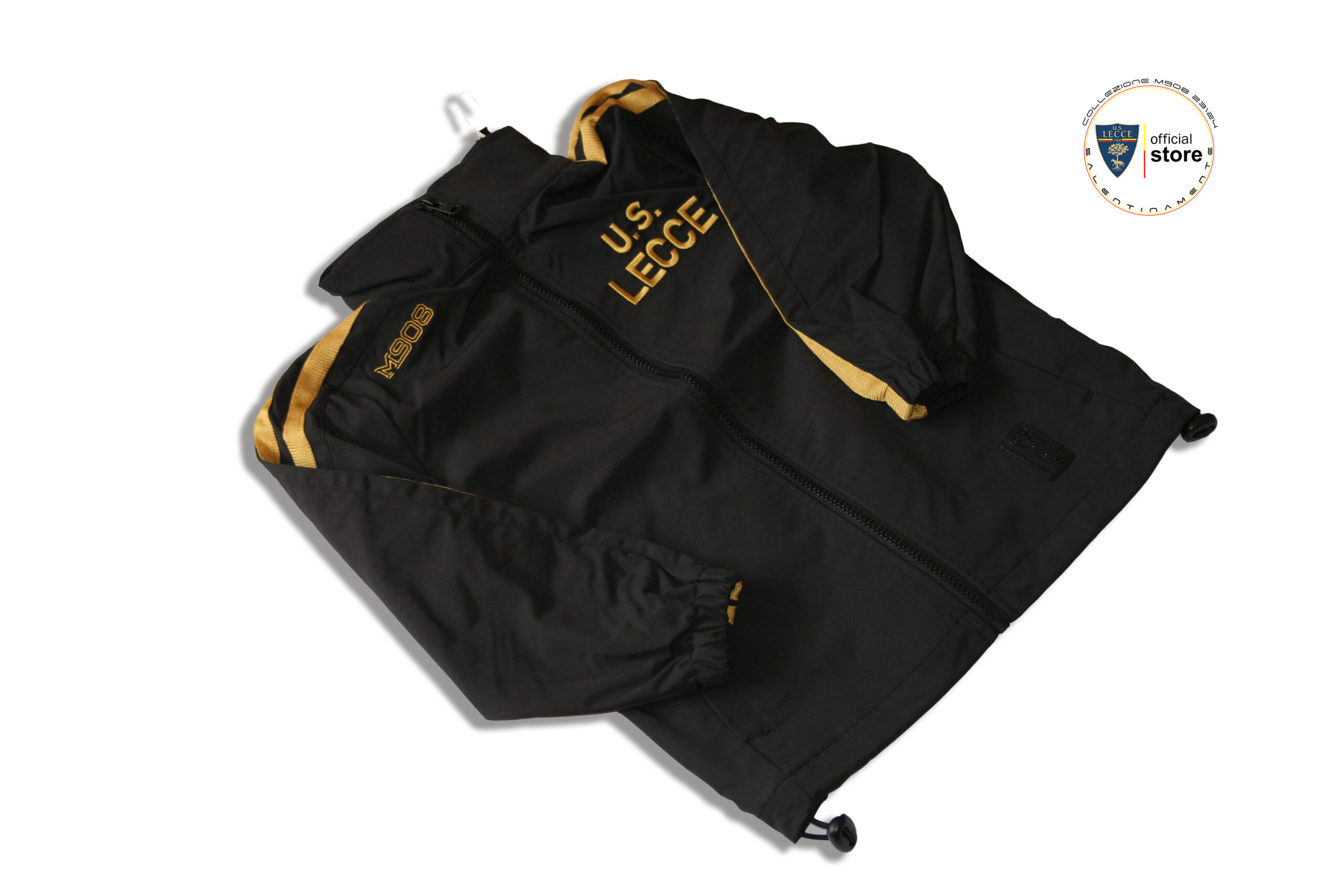 M908 – K-WAY ZIP E CAPPUCCIO NERO INSERTI ORO BAMBINO